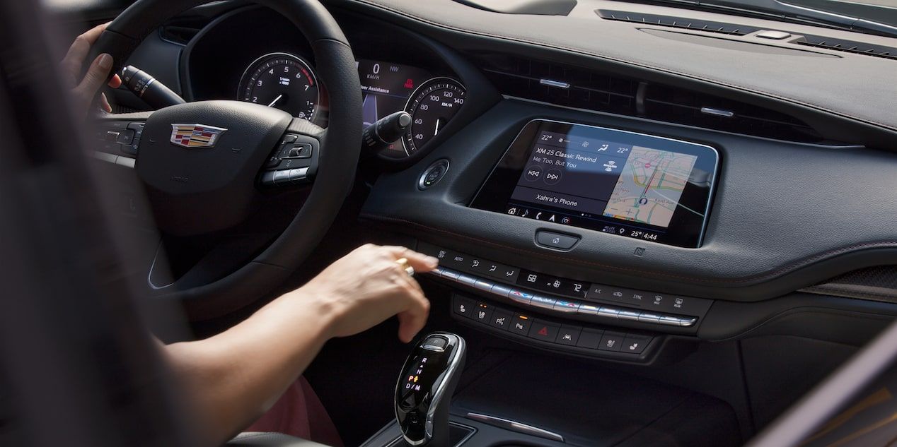 2020 Cadillac XT4 Compact SUV: Front Infotainment Technology
